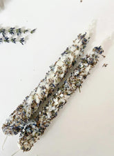 Chandelles Blanches Parsemés de Lavande - Parfum Lavande Sauvage